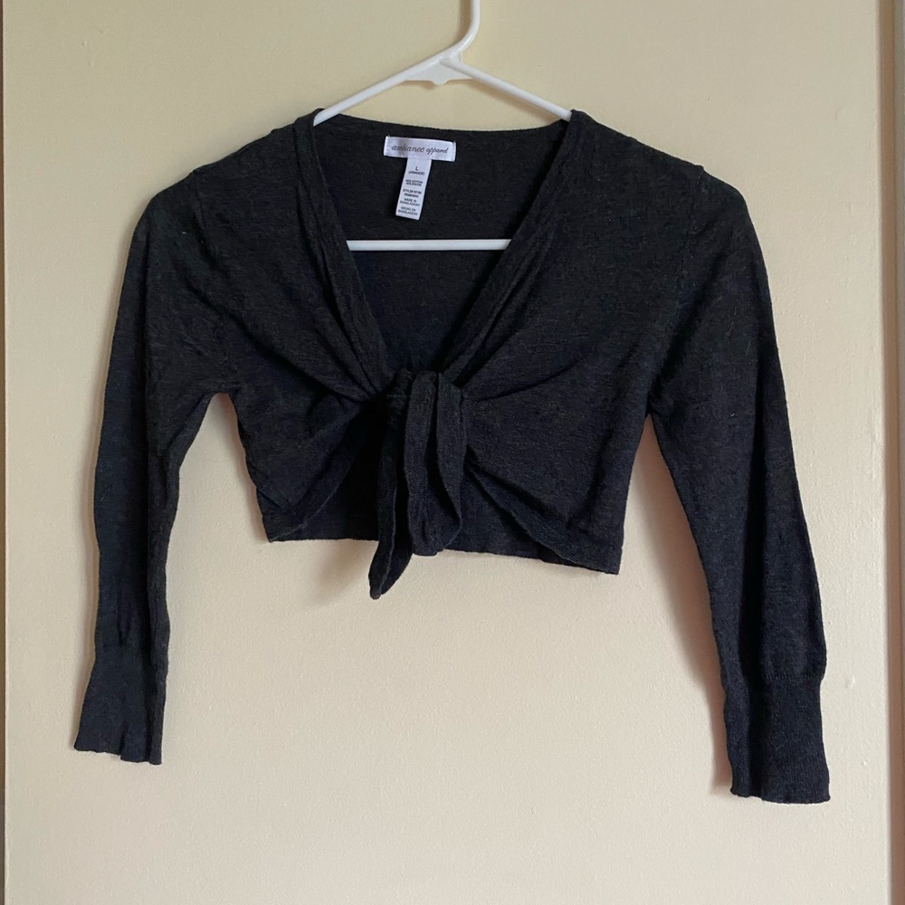 Black/charcoal grey tie front croppped sweater L